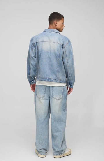 Loose baggy rigid stonewash jeans