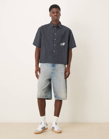 paraiso blue and white logo short sleeve shirt