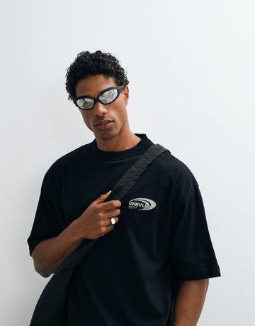 Unrvlld spply black tee